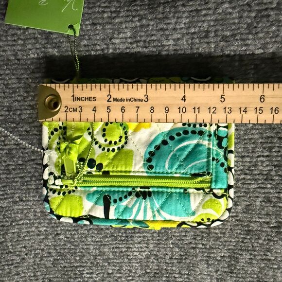 Vera Bradley Snappy Wallet Lime`s‎ Up Floral Quilted Snap On Card Holder Hippie - Picture 5 of 6